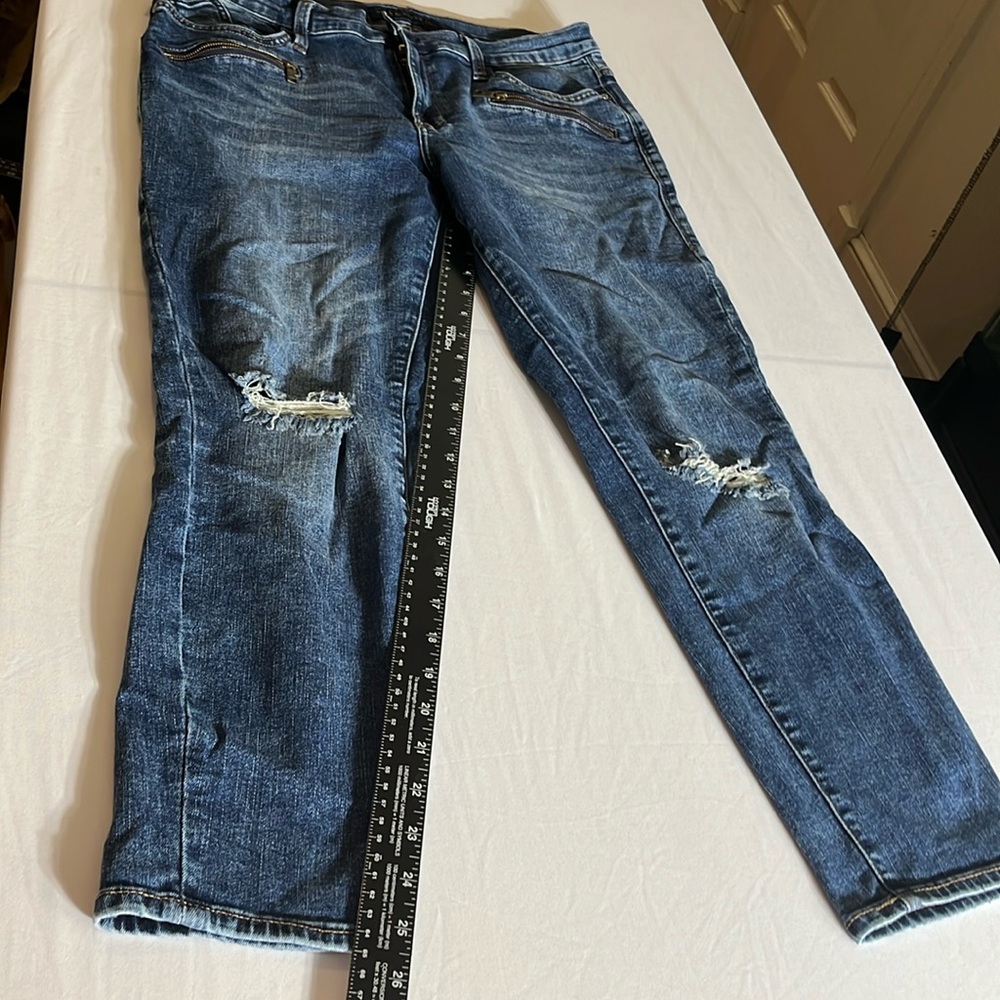 Rock & Republic size 14 blue jeans  ankle zip pockets distressed